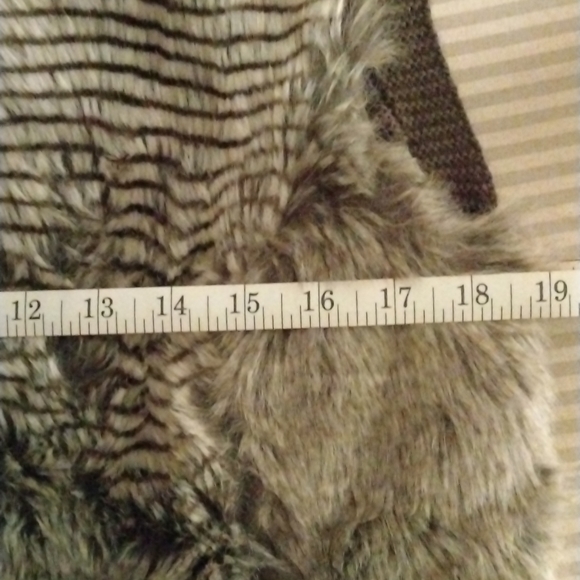 Sebby (Size L) Front Faux Fur & Back Cable Knit Fall Winter Open Cardigan Vest - Picture 13 of 15